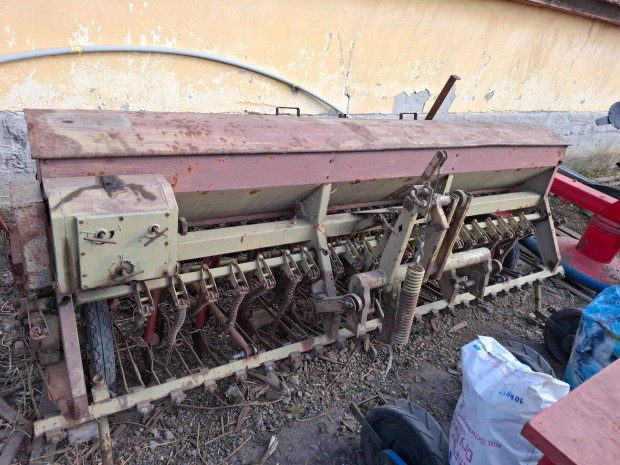 Saxonia A202 gabona vet�g�p elad�!