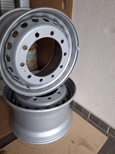 Scania (gy�ri) et 135 felnik elad�k !