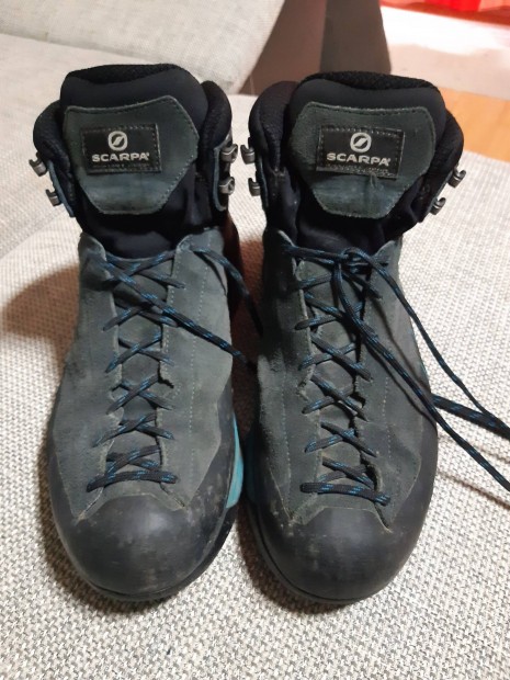 Scarpa 45-s trabakancs