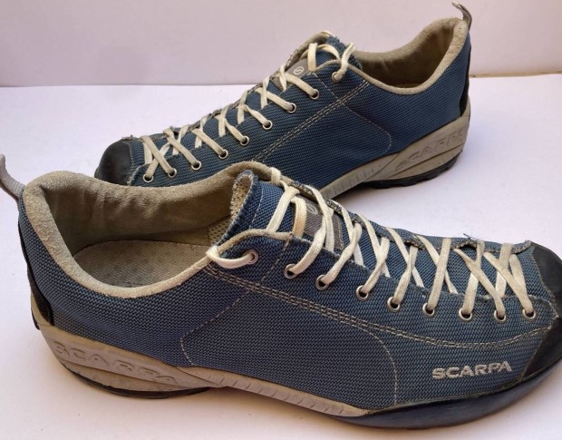 Scarpa EU 43 sportos tracip