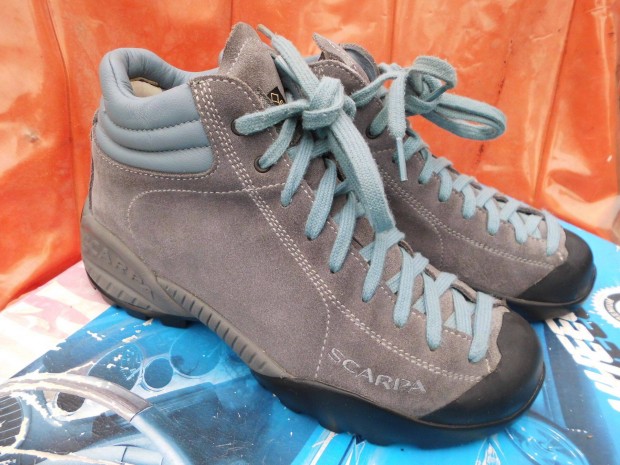 Scarpa Mojito szrke-kk br 36-os trabakancs elad,