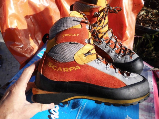 Scarpa sznes br 44-es trabakancs elad,