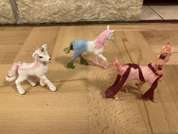 Schleich Bayala varzs csikk