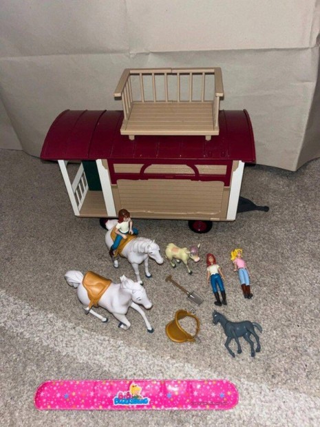 Schleich Horse Club és Bibi Blocksberg Kiddinx figurák