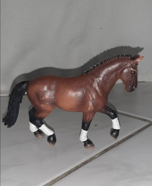 Schleich    l