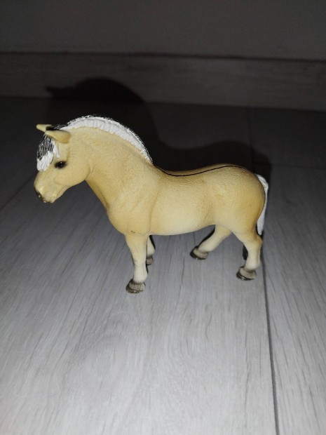 Schleich llatfigura