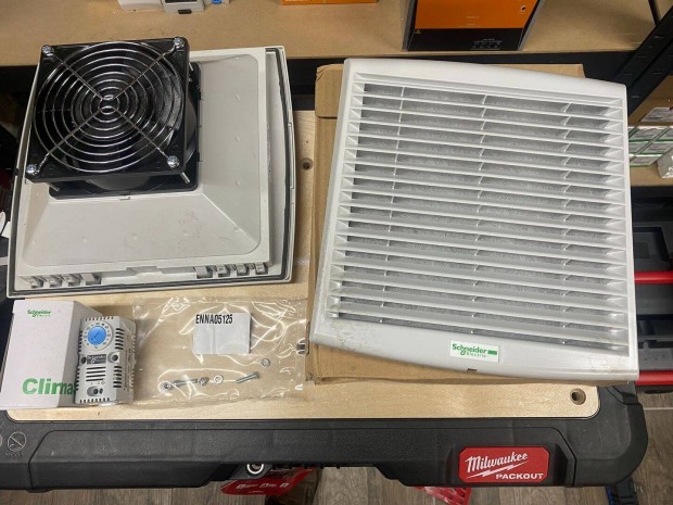 Schneider Electric Nsycvf165M230PF Ventiltor 165 m3/h 230V