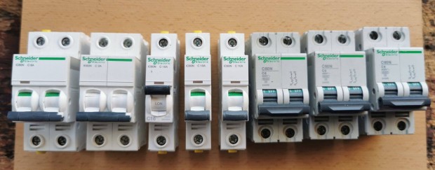 Schneider kismegszaktk,16A, 2A, 6A, stb