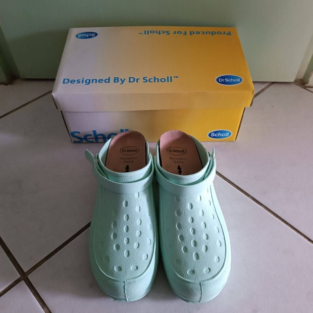 Scholl 42-43-as papucs