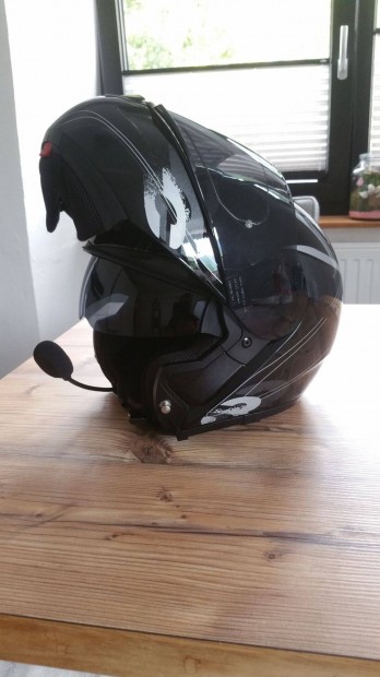 Schuberth C3as eladó+Src kommunikációval