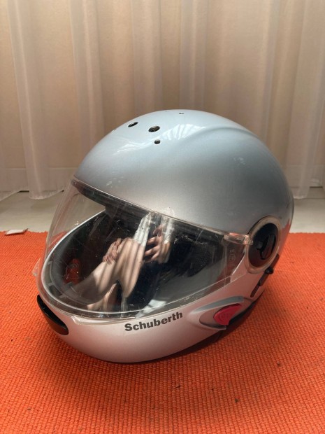 Schuberth frfi motoros sisak