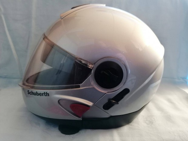 Schuberth motoros buksisak elad