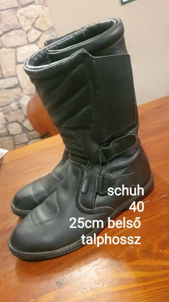 Schuh csizma 40 mret