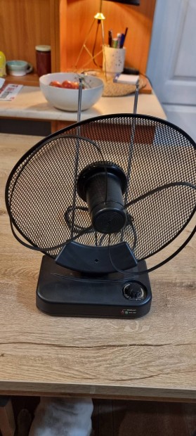 Schwaiger Typ8750 szobai TV antenna s jelerst