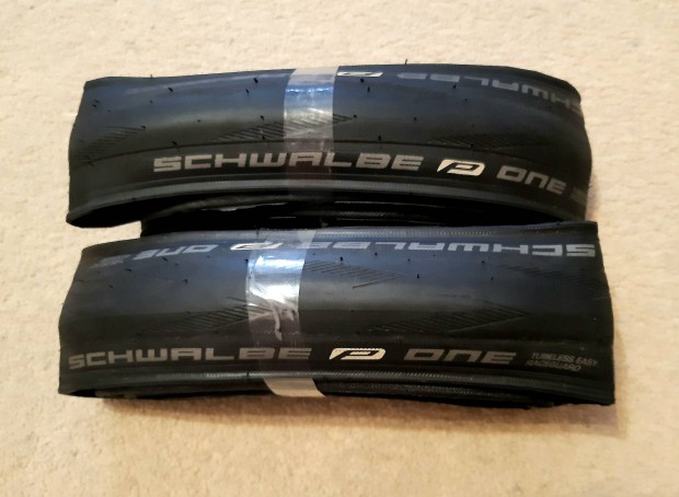 Schwalbe One Tubeless Easy Raceguard külső gumik, 700x25c. Ár/pár