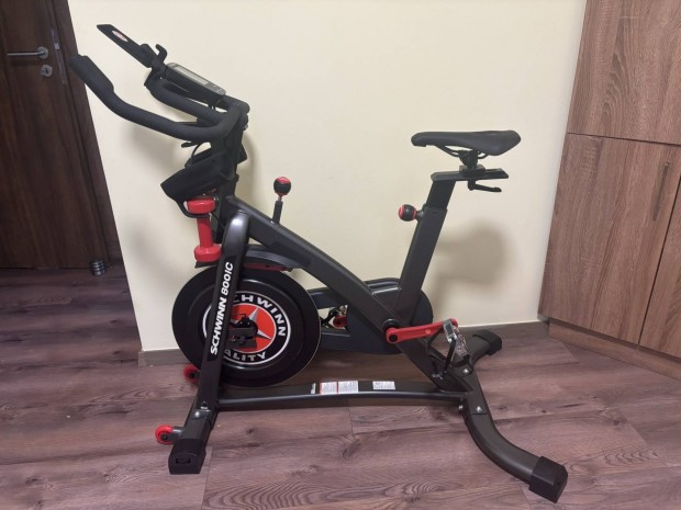 Schwinn 800IC szobakerkpr, zwift kompatibilis