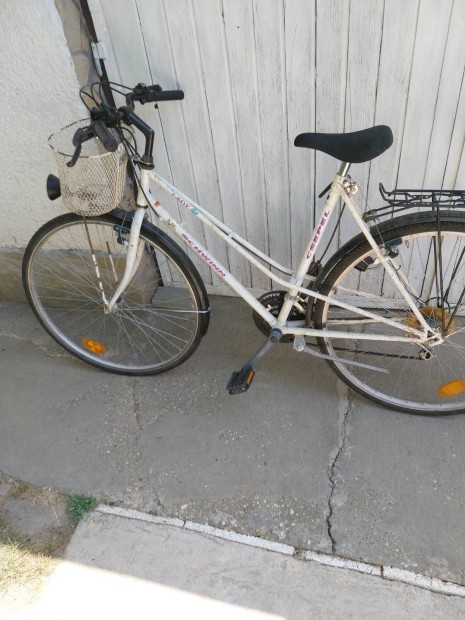 Schwinn Csepel 28as női kerékpár