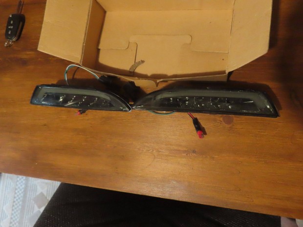 Scirocco irnyjelz+ helyzetjelz