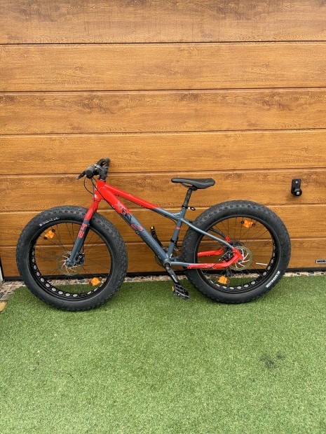 Scool Xt Fat bike 24"