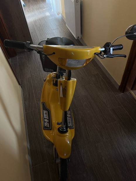 Scooter elektromos jrm