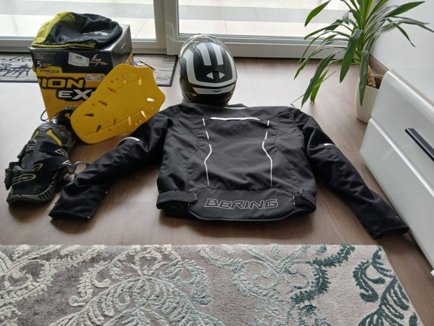 Scorpion buk�sisak,Bering motoroskab�t �jjonan elad�!