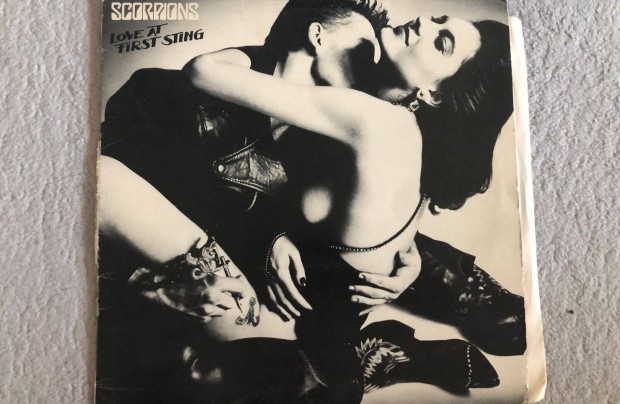 Scorpions - Love at first sting bakelit LP
