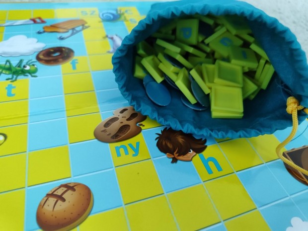 Scrabble junior társas játék