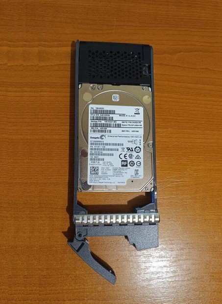 Seagate 1,2TB 10K SAS merevlemez Netapp keretben