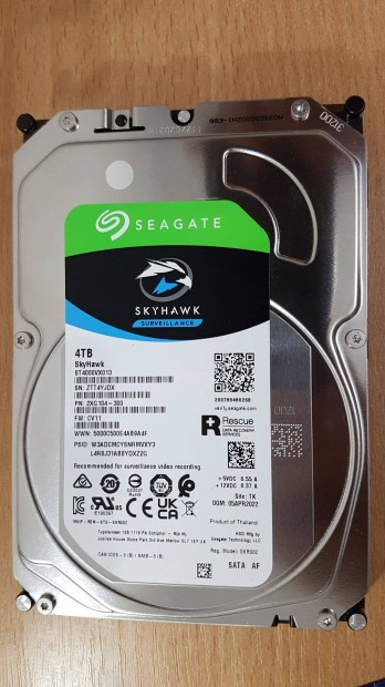 Seagate Skyhawk 4tb winchester elad