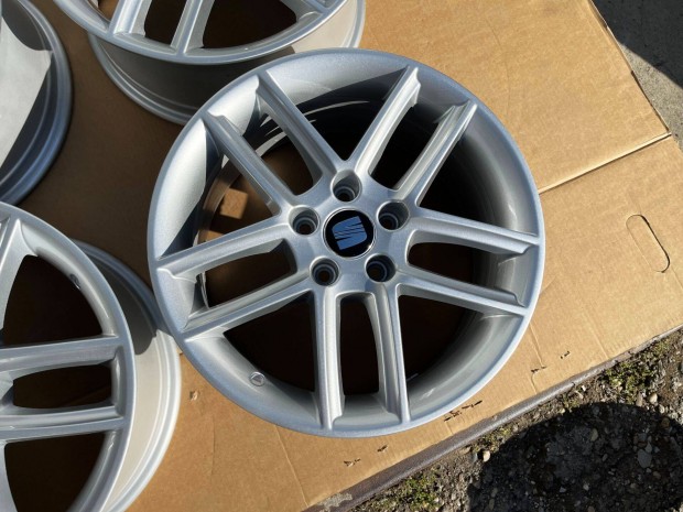 Seat 17" 5x112 gyri alufelni elad 17 coll Leon Altea Alhambra