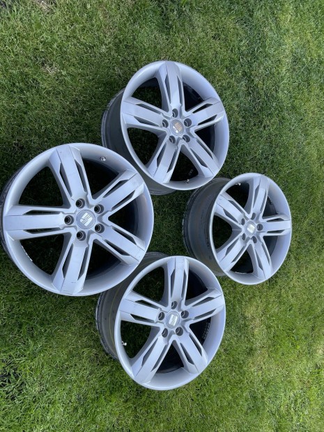 Seat 18" 5x112 alufelnik
