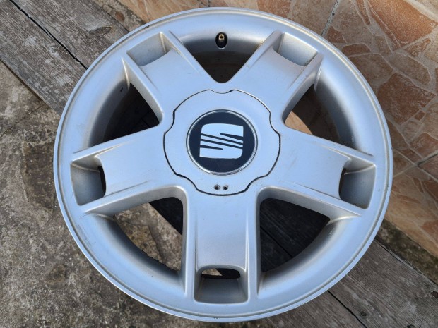 Seat 5x100 gyri 15" alufelni