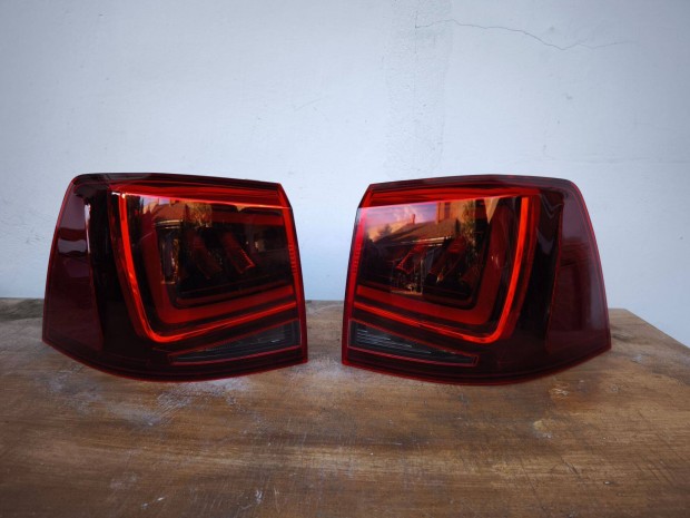 Seat Alhambra 7N gyári LED szelső hátsó lámpa