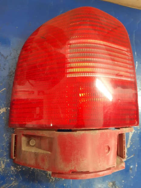 Seat Alhambra II Bal Hátsó Lámpabúra
