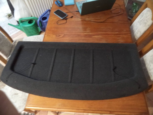 Seat Arona kalaptart�