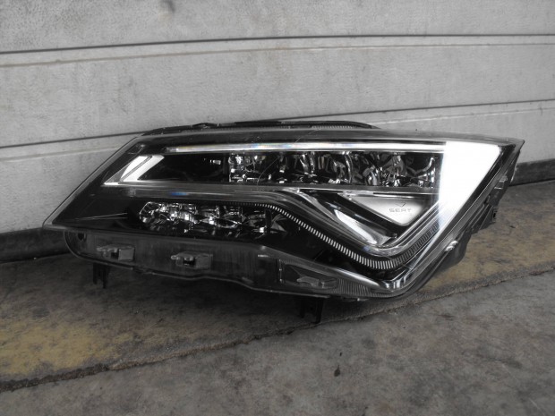 Seat Ateca bal első LED lámpa fényszóró 576941007D