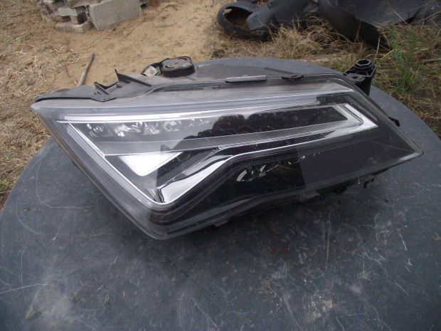 Seat Ateca jobb első LED fényszóró 2017-től 575941008A