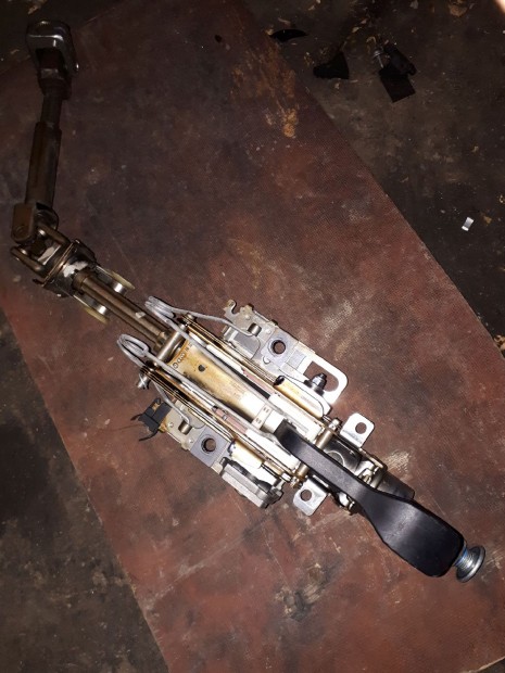 Seat Cordoba 02-08 Korm�nyoszlop + Korm�nykard�n