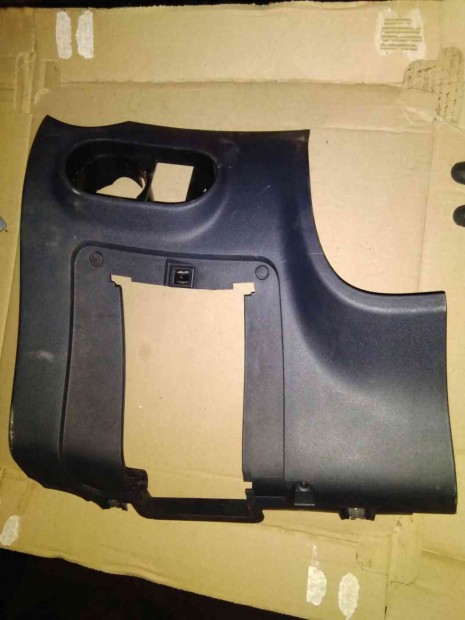 Seat Cordoba 02-08 M�szerfal Burkolat