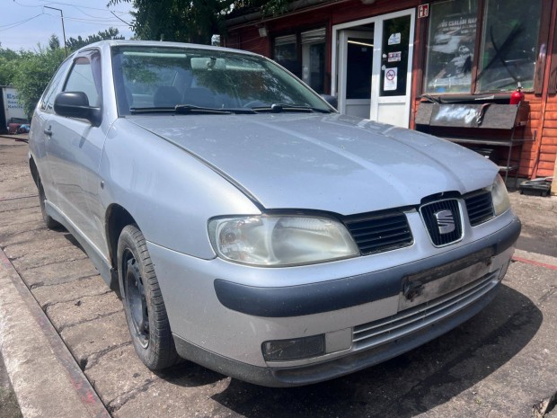 Seat Cordoba 6K (2001) 1.6i ALM Alkatrészek #M2861