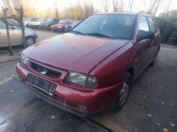 Seat Cordoba 6k 1.4 alkatrszei