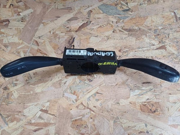 Seat Cordoba II (2002-2009) Korm�nykapcsol�