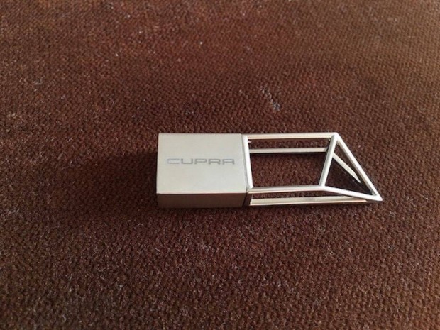 Seat Cupra elegns, fm design USB pendrive 4 GB