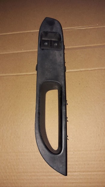 Seat Ibiza 02-08 Bal Első Ajtó Behúzó + Ablakemelő Kapcsoló