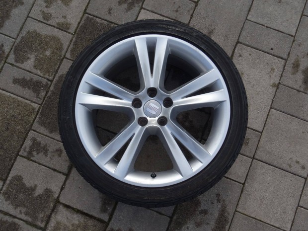 Seat Ibiza Cordoba 17" 5x100 ET38 alufelni 215/40R17 ny�rigumi