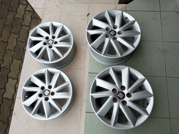 Seat Ibiza Cordoba Skoda Fabia VW Polo 15 15" R15 5x100 Alufelni Felni