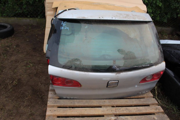 Seat Ibiza (6L) csomagtr ajt szlvdvel komplett (46.)