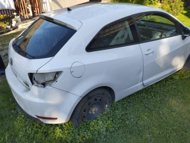 Seat Ibiza bontott , alkatrésznek