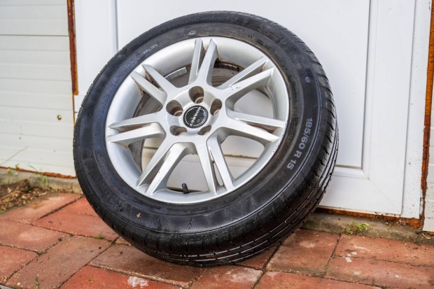 Seat Ibiza gyári alufelni 185/60 R15