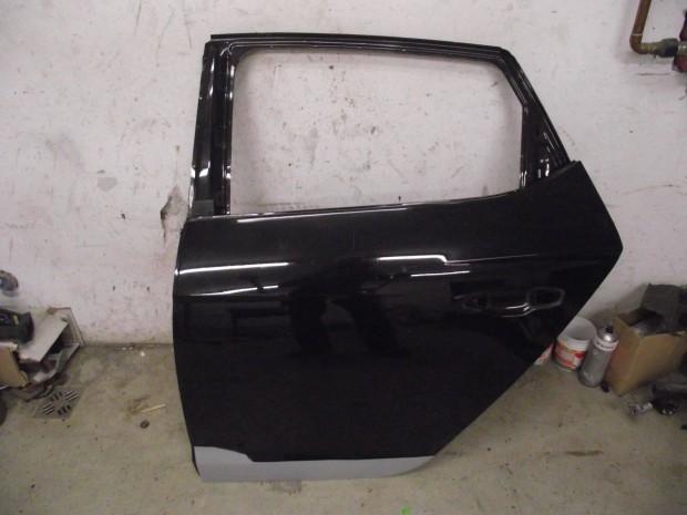 Seat Leon 3 bal hátsó ajtó 5 ajtós 2013-2020 5F4
